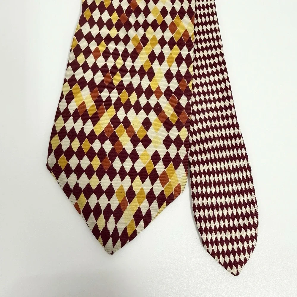 Gianni Versace Men's Tie Burgundy/Cream/Yellow Checkered Silk 3 7/8